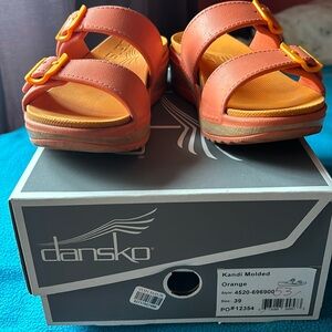 DANSKO wmn KANDi molded sandle size 39